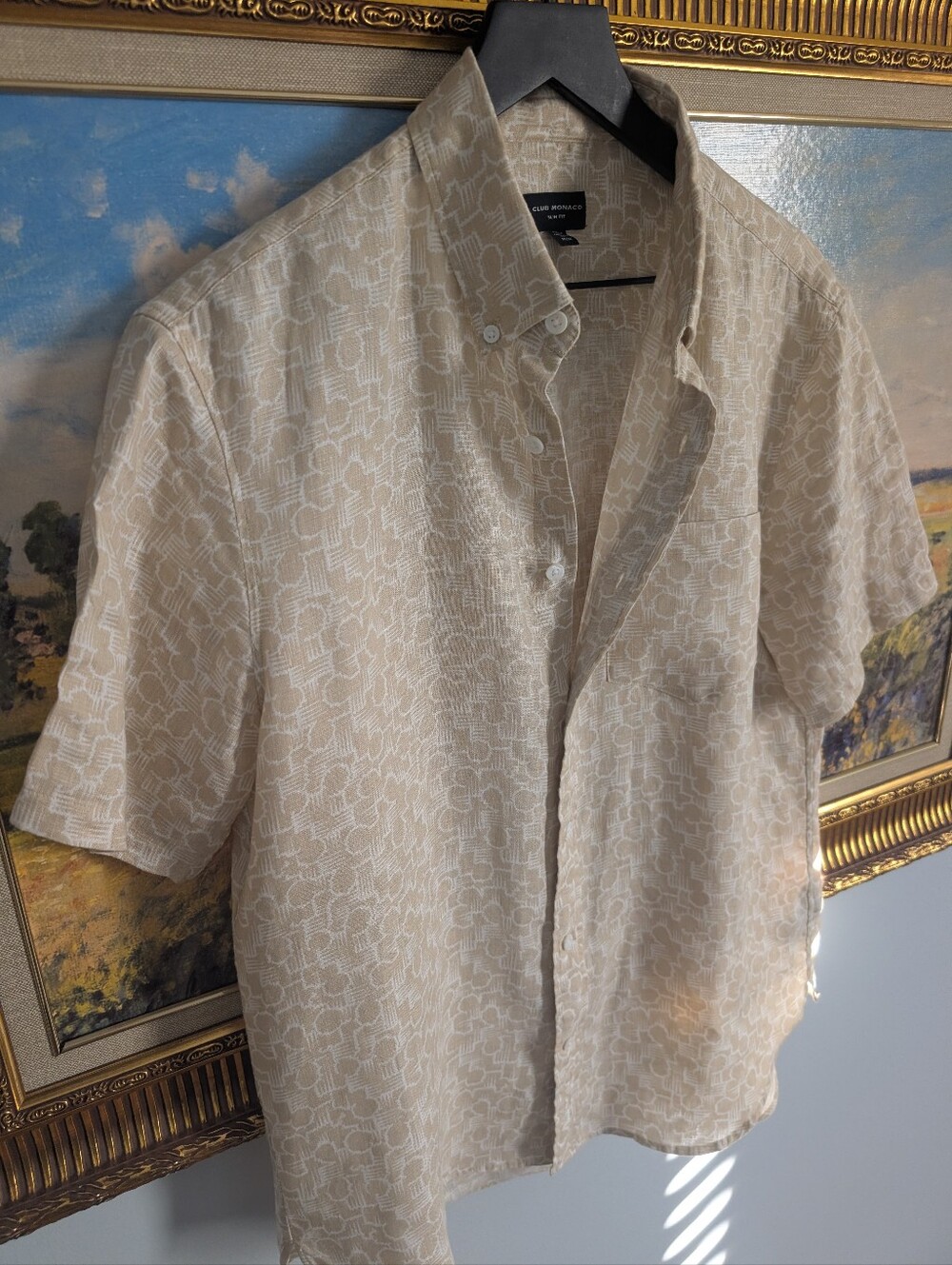 NWOT Club Monaco Linen Beige and White Short-Sleeve Button-Down Shirt